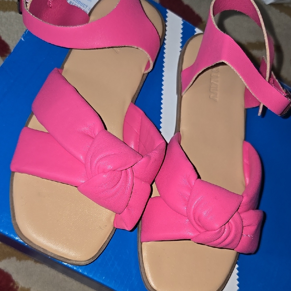 EUC Old Navy Little Girls Sandal